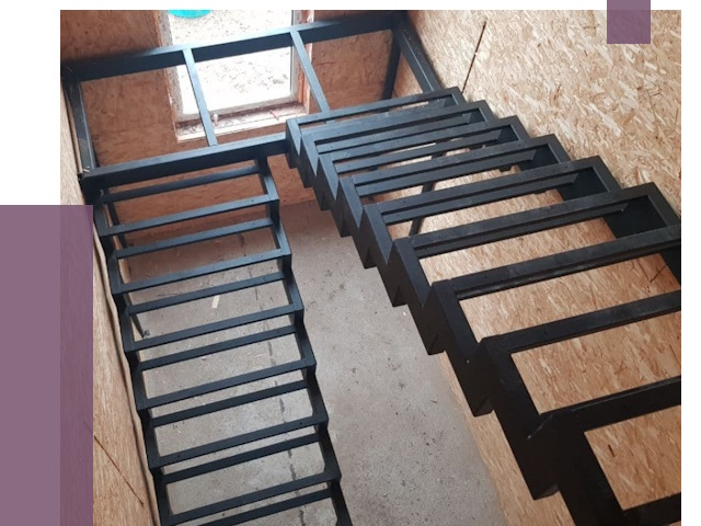 Демонтаж лестниц на металлокаркасе в Луховицах от 7448 руб. за м²