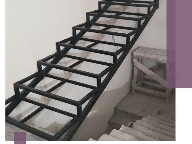 Демонтаж лестниц на металлокаркасе в Луховицах: быстрый вывоз и разбор