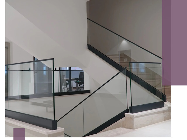 Стеклянные перила премиум-класса с установкой в Луховицах