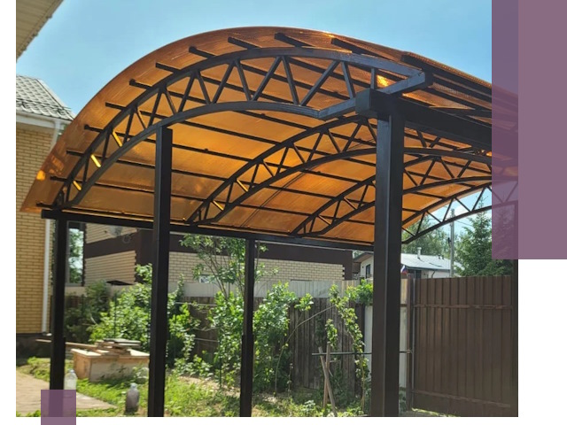 Изготовление навесов под ключ в Луховицах из качественных материалов