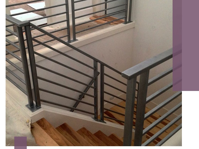 Изготовление поручней из металла и дерева в Луховицах